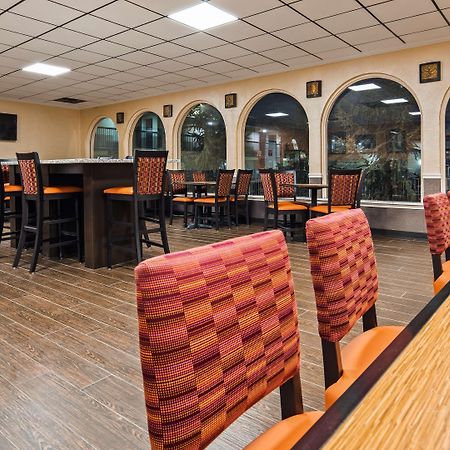 Best Western Tulsa Airport Экстерьер фото