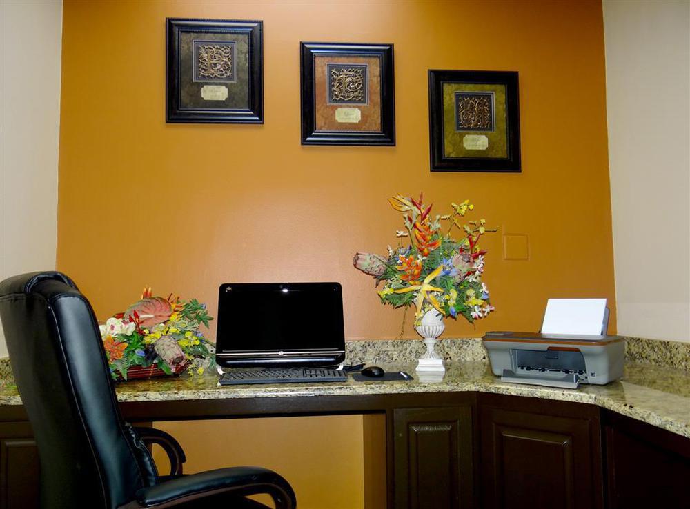 Best Western Tulsa Airport Удобства фото