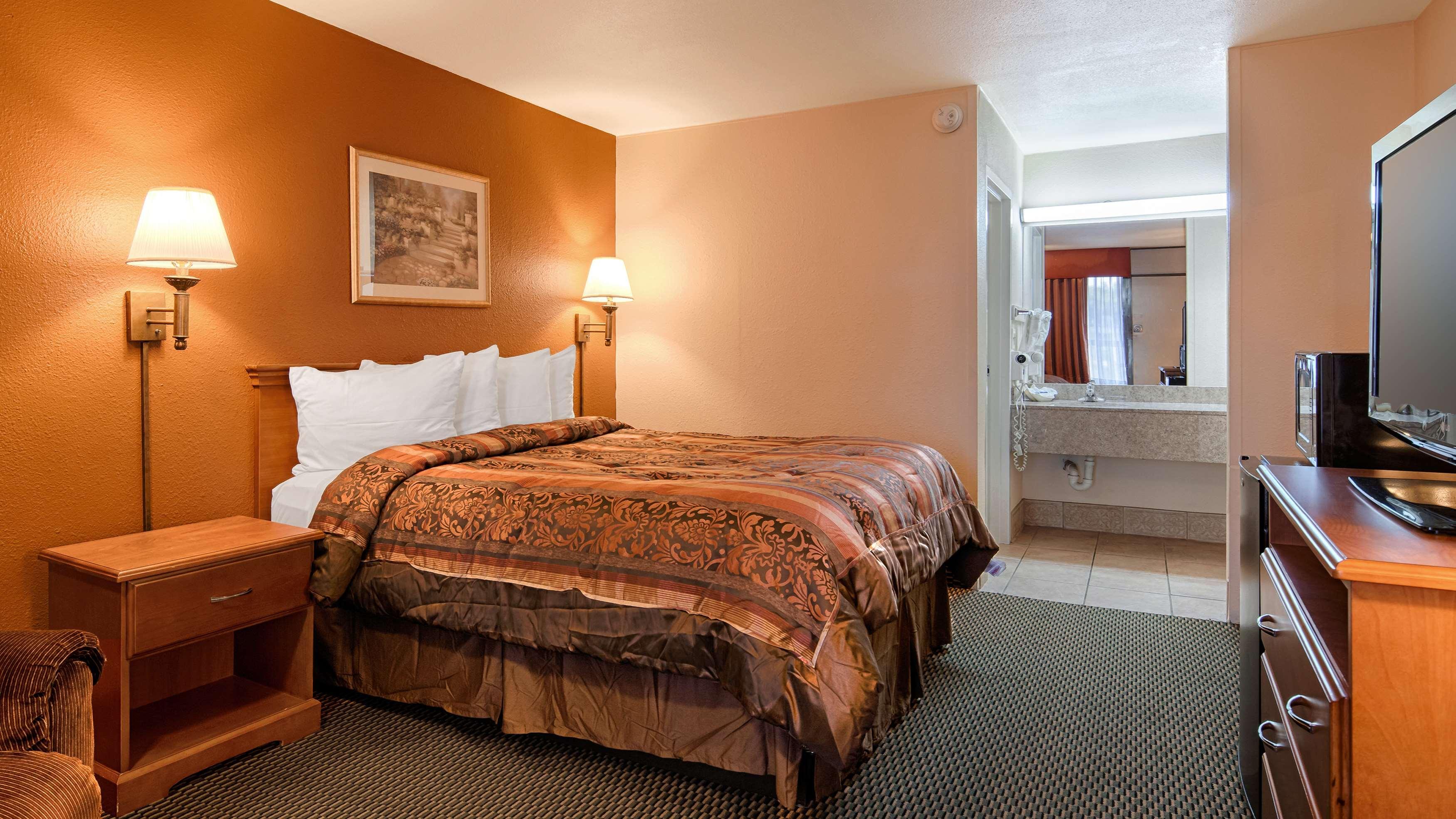 Best Western Tulsa Airport Экстерьер фото
