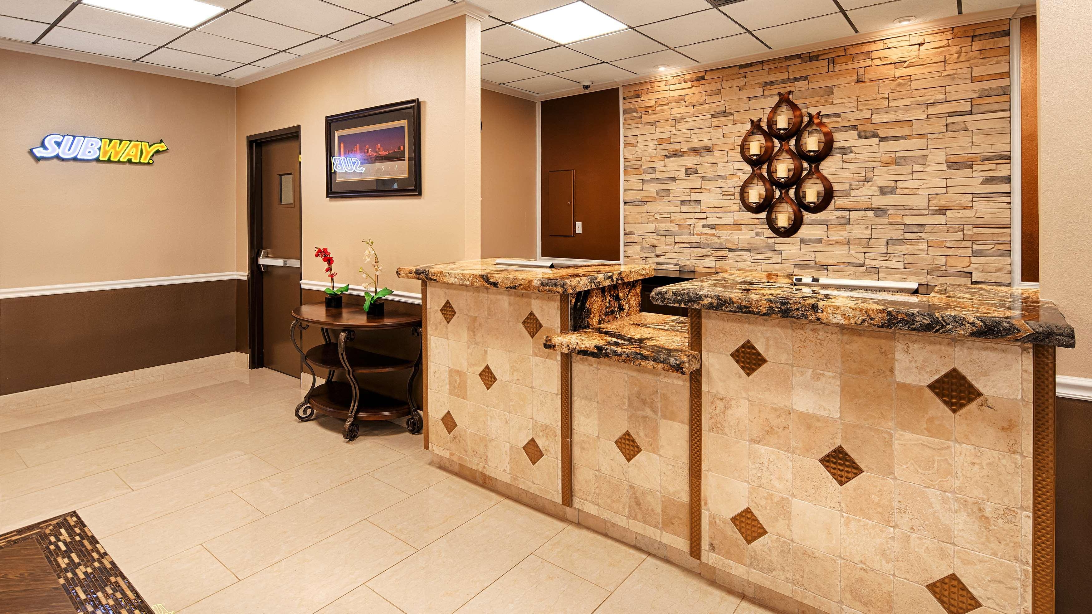 Best Western Tulsa Airport Экстерьер фото