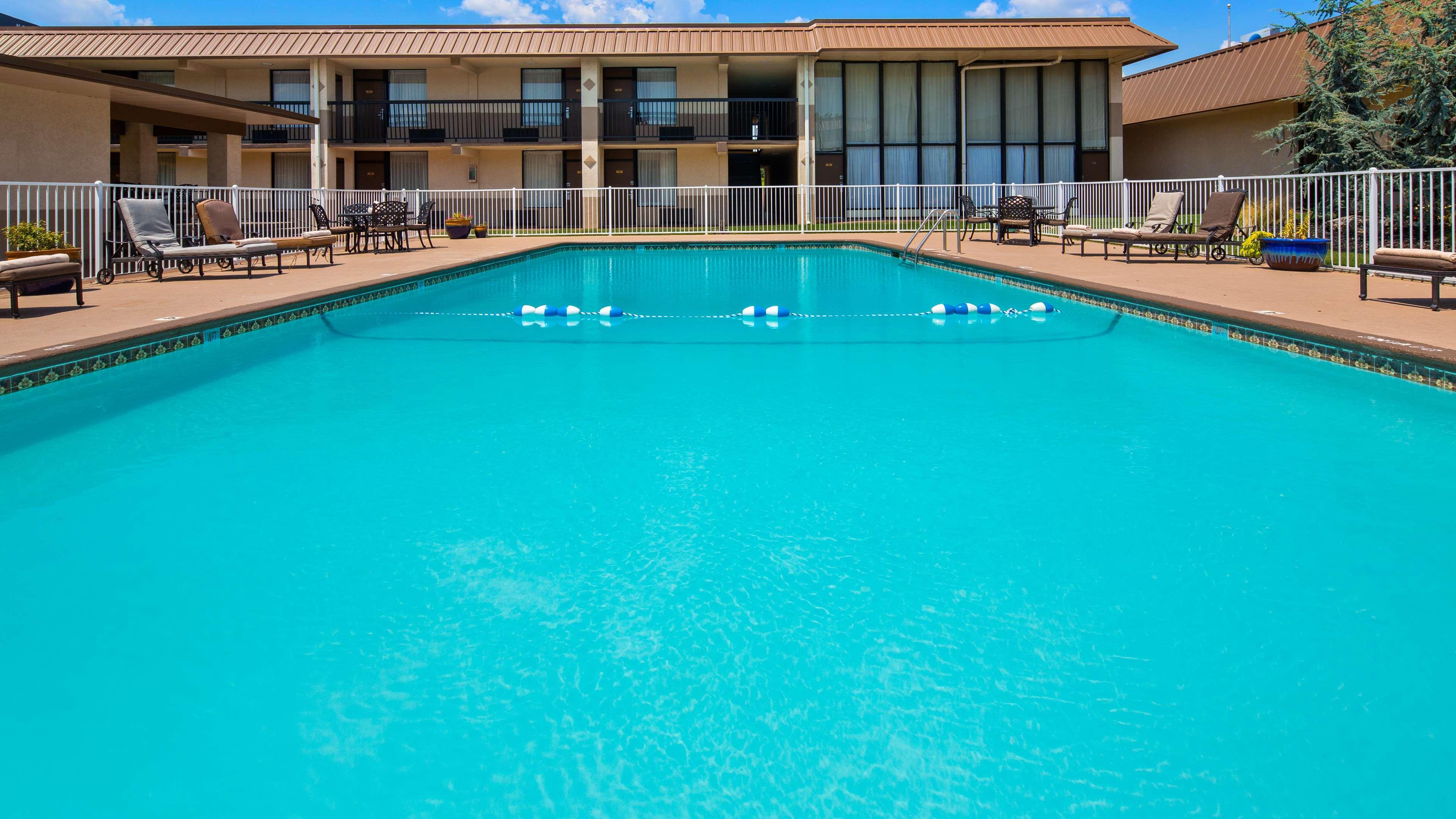 Best Western Tulsa Airport Экстерьер фото