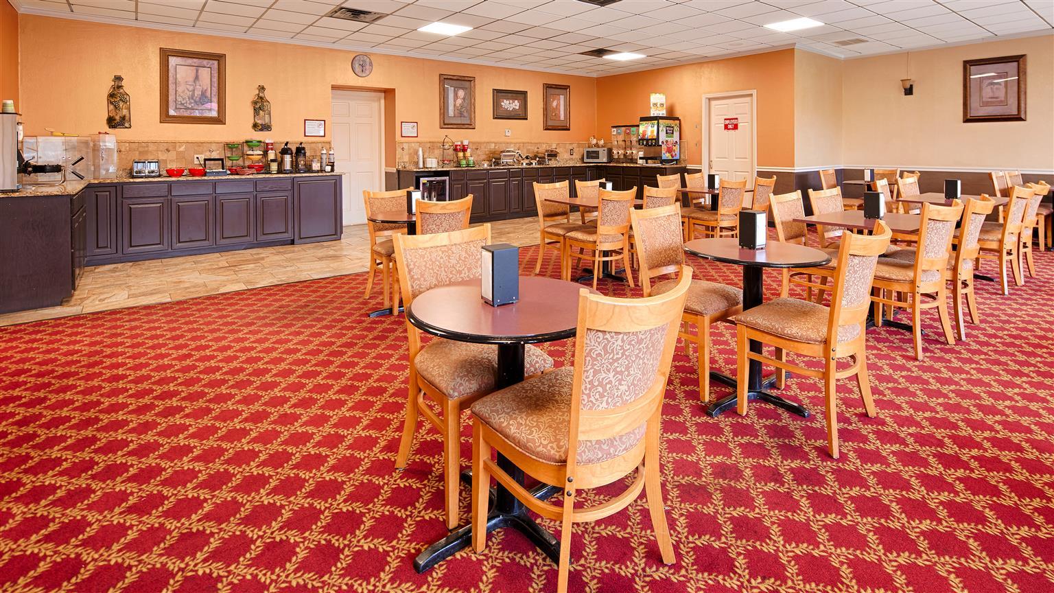 Best Western Tulsa Airport Экстерьер фото