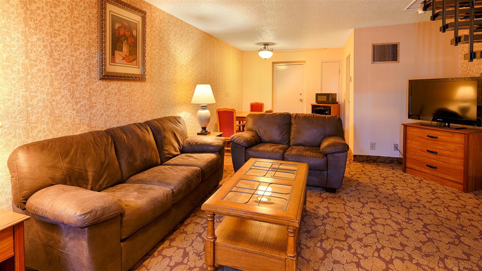 Best Western Tulsa Airport Экстерьер фото