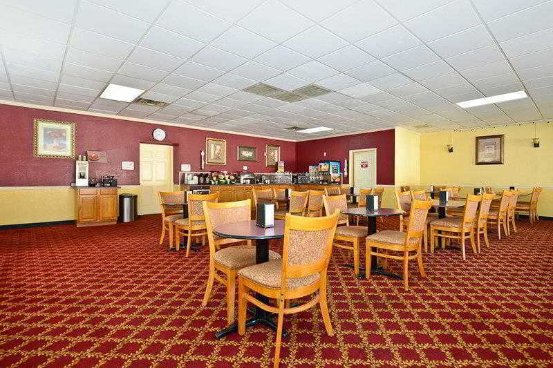 Best Western Tulsa Airport Экстерьер фото