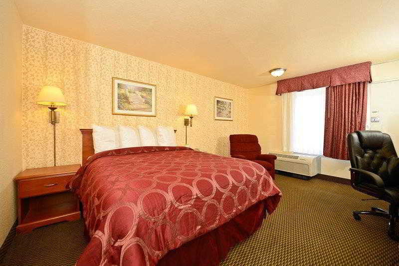 Best Western Tulsa Airport Экстерьер фото