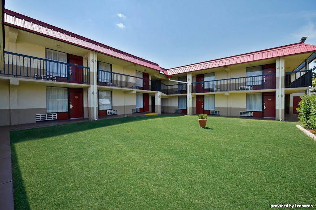 Best Western Tulsa Airport Экстерьер фото
